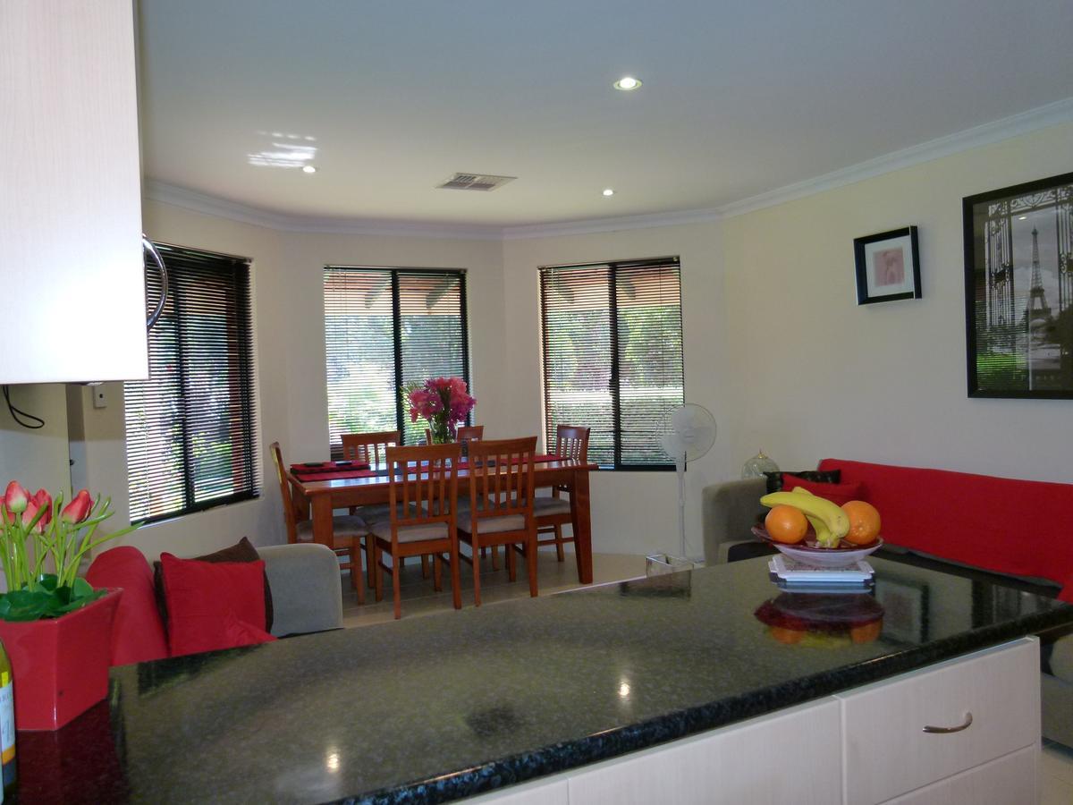 Seatrees Accommodation Yanchep Exterior foto